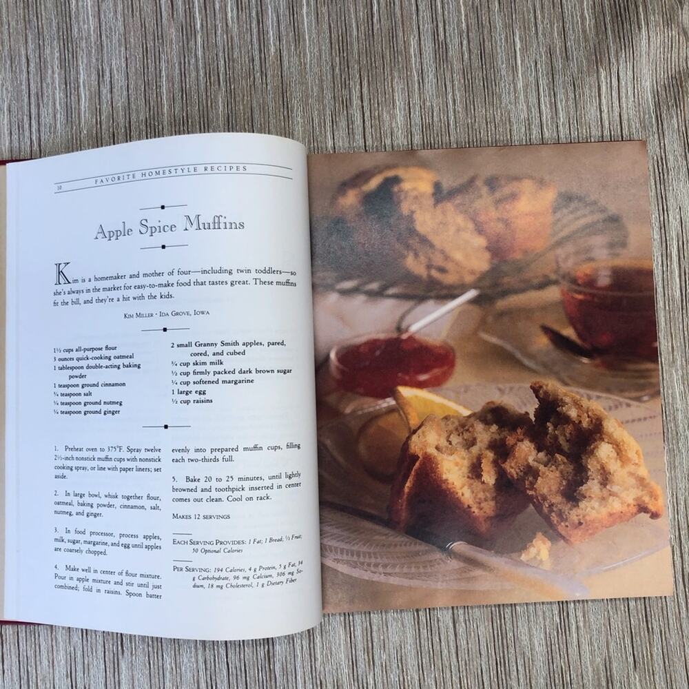 Weight Watchers Homestyle Hardback Cookbook - Picture 16 of 16